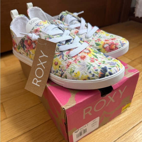 Roxy Shoes - NWT Roxy Libbie Sneaker 🌸
